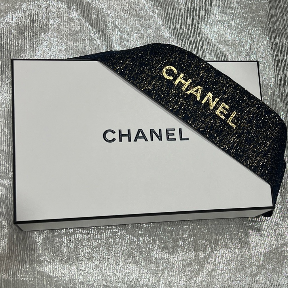 Chanel Box with Glitter Ribbon